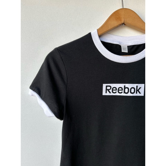 Reebok training essentials linear logo slim t-shirts in black - Picture 5 of 8